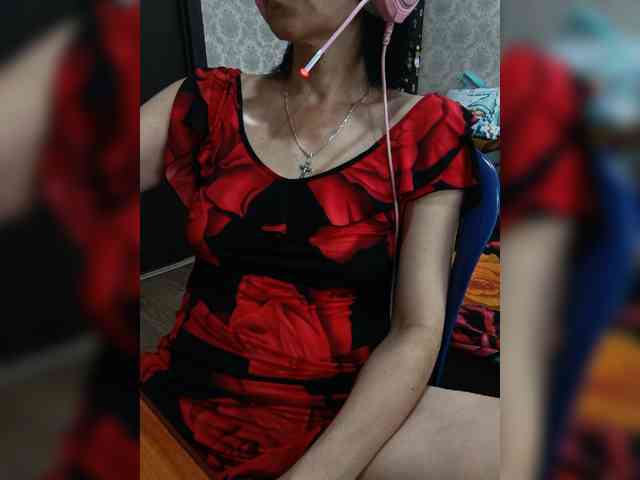 naked_taxi_dispatcher webcam