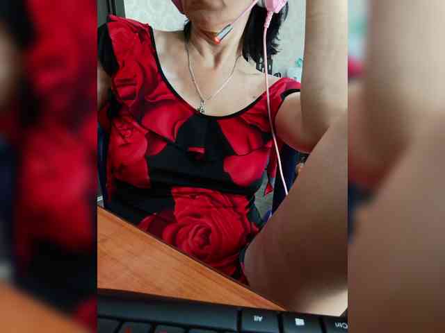 naked_taxi_dispatcher webcam