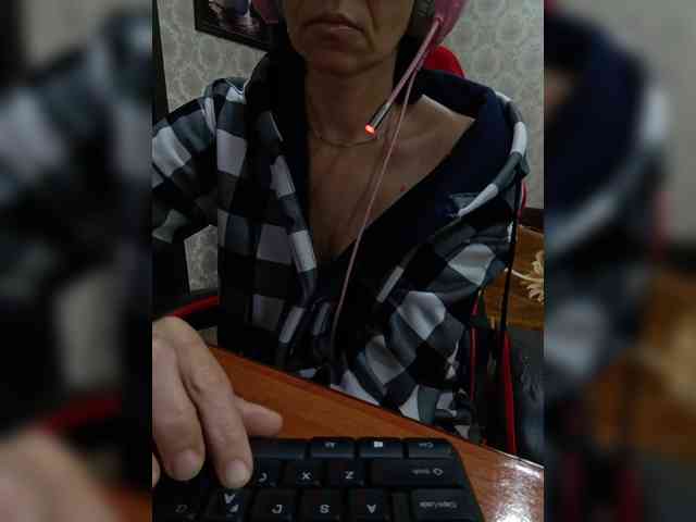 naked_taxi_dispatcher webcam