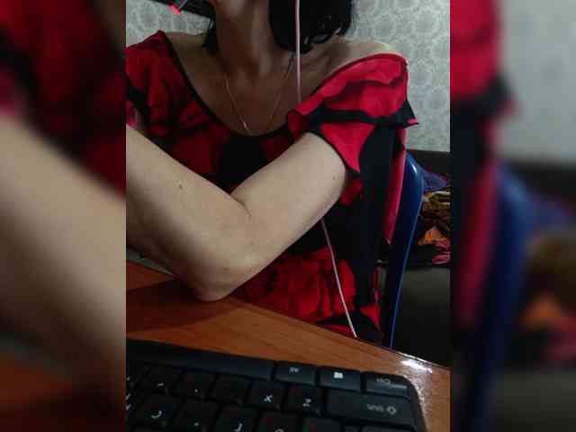 naked_taxi_dispatcher webcam
