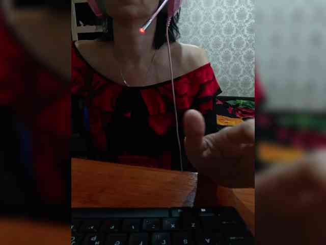 naked_taxi_dispatcher webcam