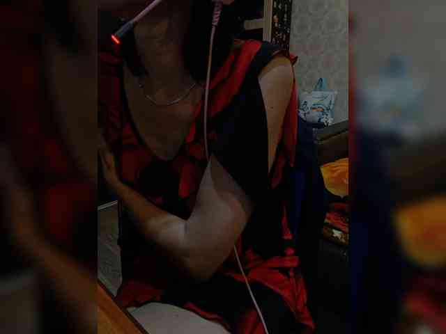 naked_taxi_dispatcher webcam