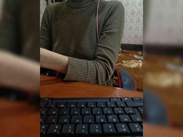 naked_taxi_dispatcher webcam