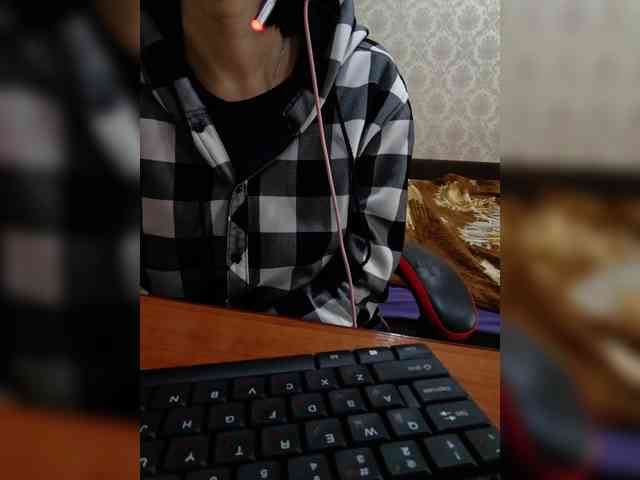 naked_taxi_dispatcher webcam