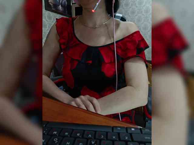 naked_taxi_dispatcher webcam