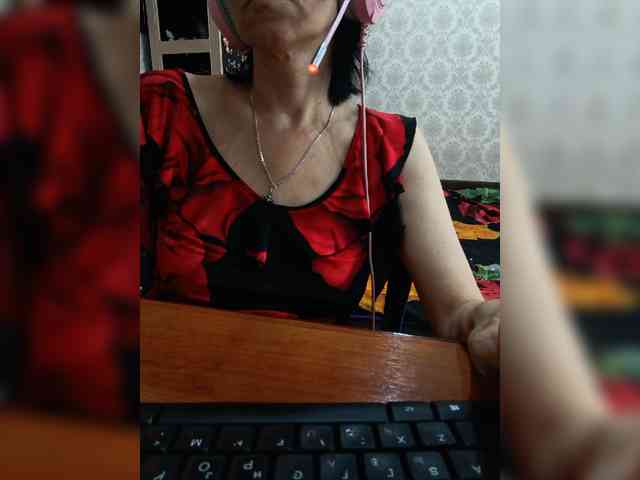 naked_taxi_dispatcher webcam