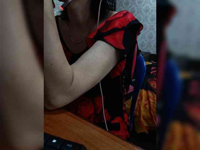 naked_taxi_dispatcher webcam