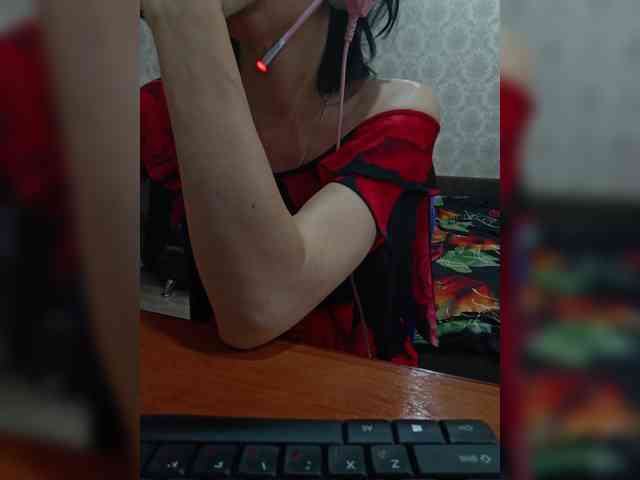 naked_taxi_dispatcher webcam