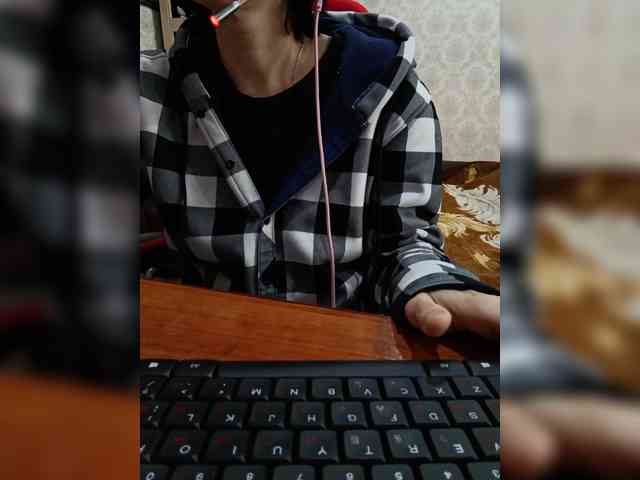 naked_taxi_dispatcher webcam