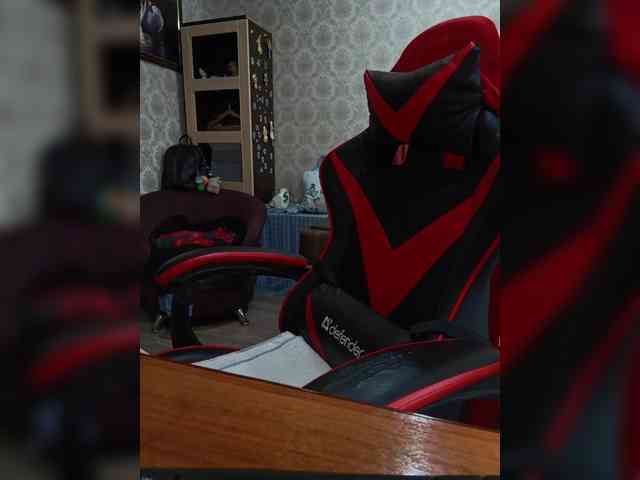 naked_taxi_dispatcher webcam