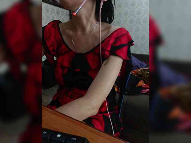 naked_taxi_dispatcher webcam