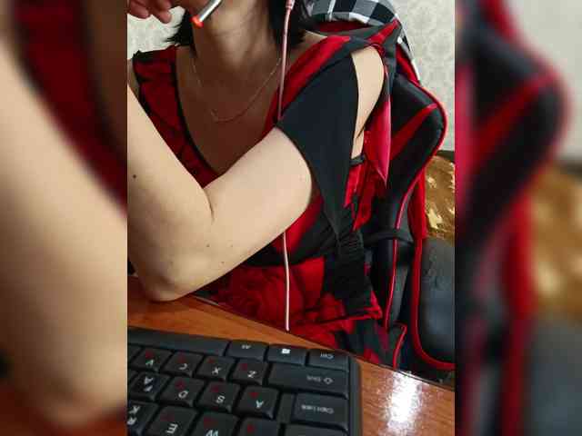 naked_taxi_dispatcher webcam