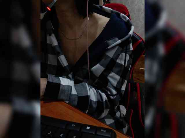 naked_taxi_dispatcher webcam