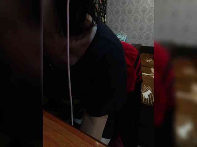 naked_taxi_dispatcher webcam