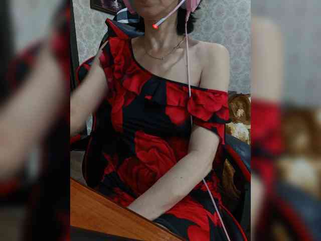 naked_taxi_dispatcher webcam