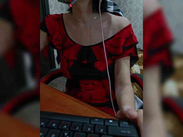 naked_taxi_dispatcher webcam