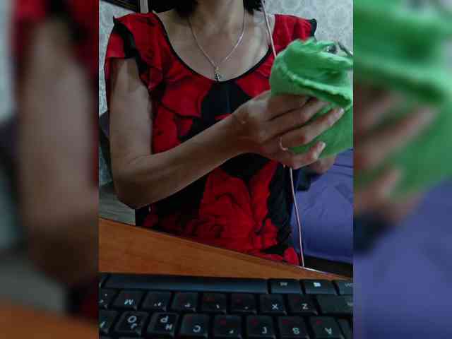 naked_taxi_dispatcher webcam