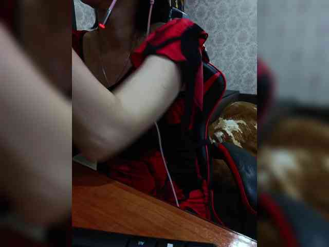 naked_taxi_dispatcher webcam
