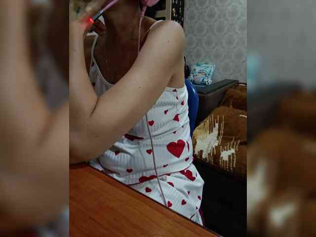 naked_taxi_dispatcher webcam