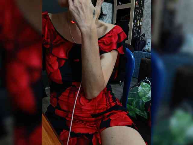 naked_taxi_dispatcher webcam
