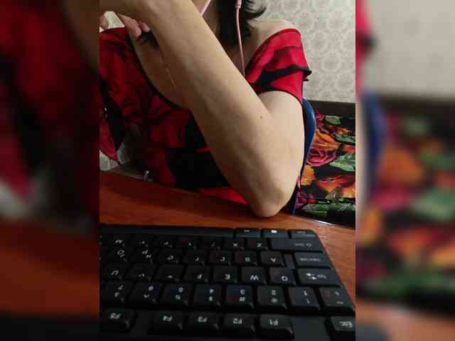 naked_taxi_dispatcher webcam