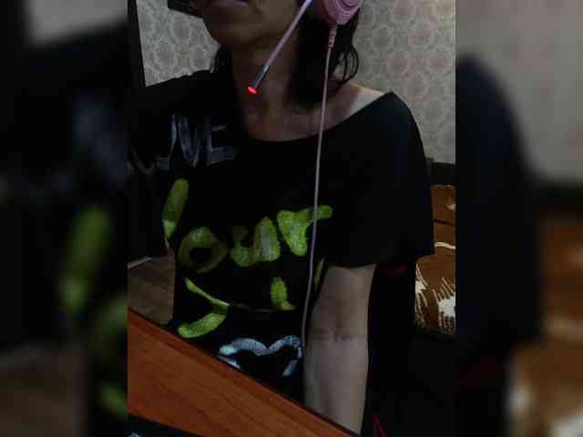 naked_taxi_dispatcher webcam