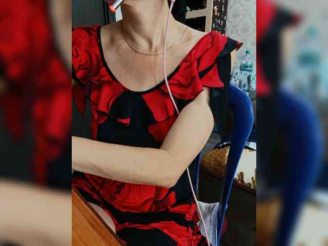 naked_taxi_dispatcher webcam
