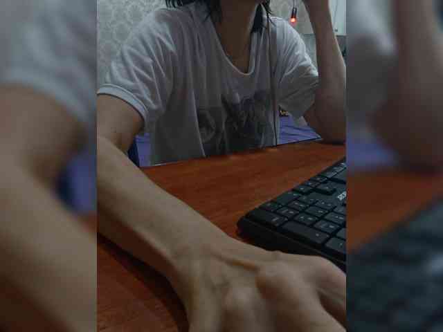 naked_taxi_dispatcher webcam