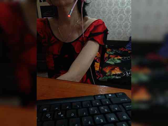 naked_taxi_dispatcher webcam