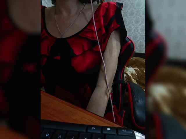 naked_taxi_dispatcher webcam