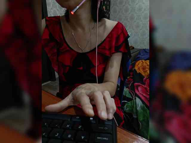 naked_taxi_dispatcher webcam