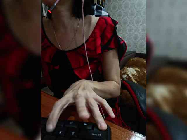 naked_taxi_dispatcher webcam