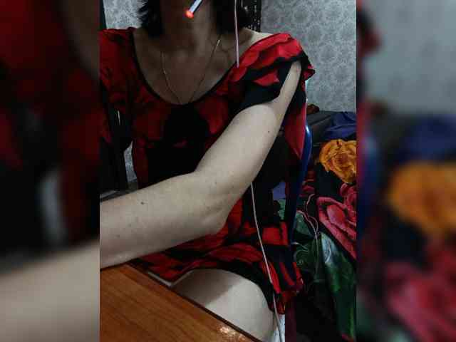 naked_taxi_dispatcher webcam