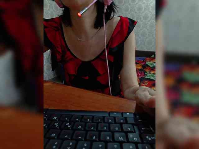 naked_taxi_dispatcher webcam