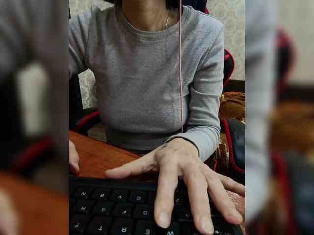 naked_taxi_dispatcher webcam