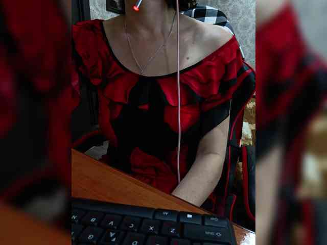 naked_taxi_dispatcher webcam