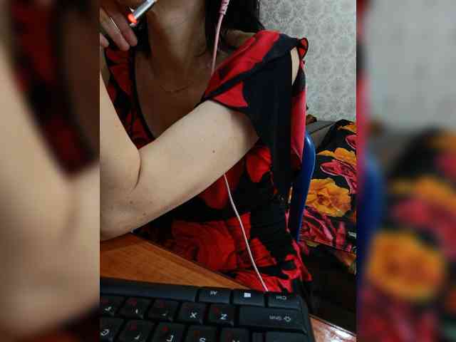 naked_taxi_dispatcher webcam