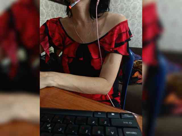 naked_taxi_dispatcher webcam