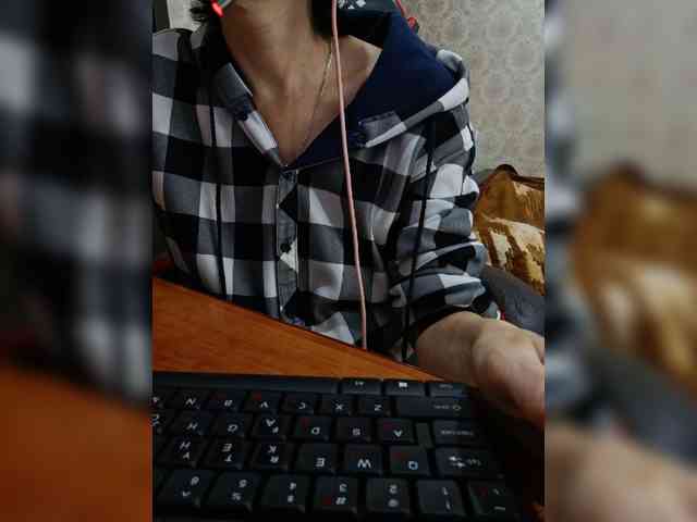 naked_taxi_dispatcher webcam