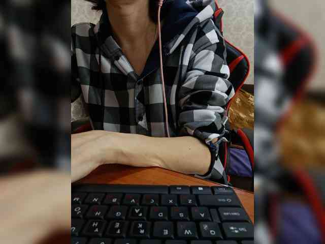 naked_taxi_dispatcher webcam