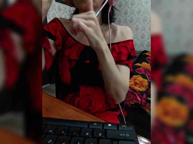 naked_taxi_dispatcher webcam