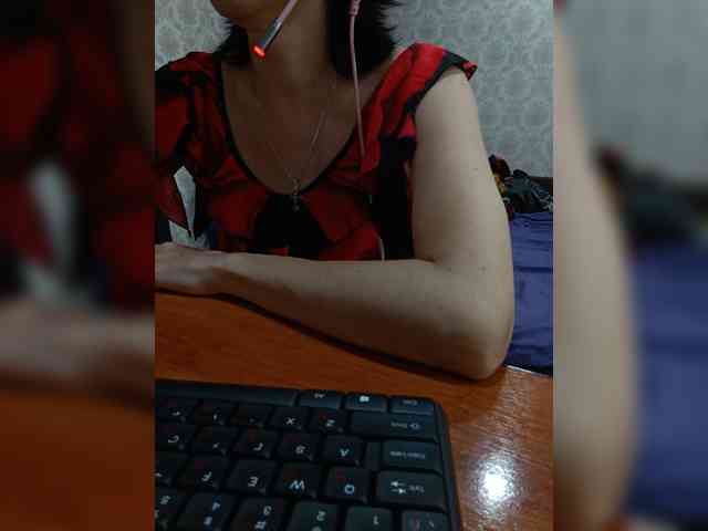 naked_taxi_dispatcher webcam