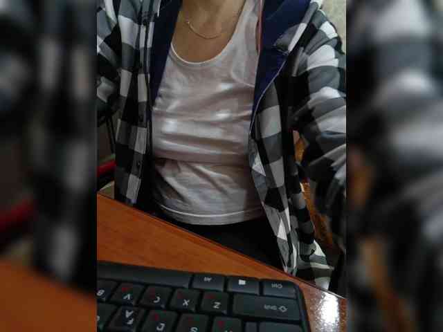 naked_taxi_dispatcher webcam