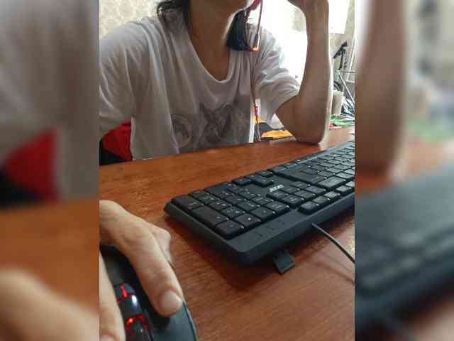 naked_taxi_dispatcher webcam