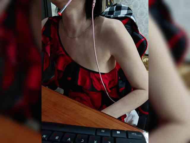 naked_taxi_dispatcher webcam