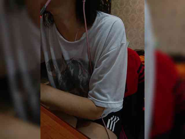 Olik-Pisa's webcam live show