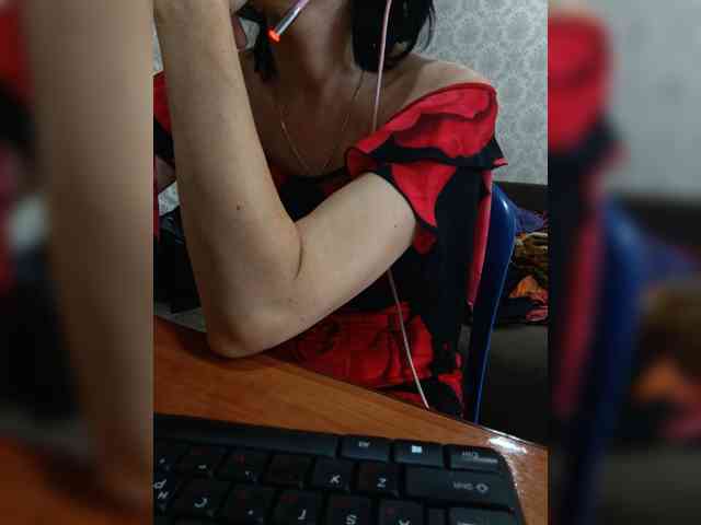 naked_taxi_dispatcher webcam