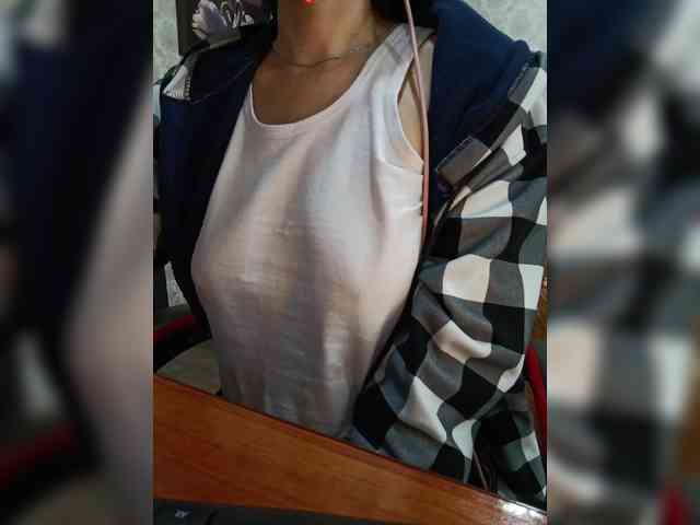naked_taxi_dispatcher webcam