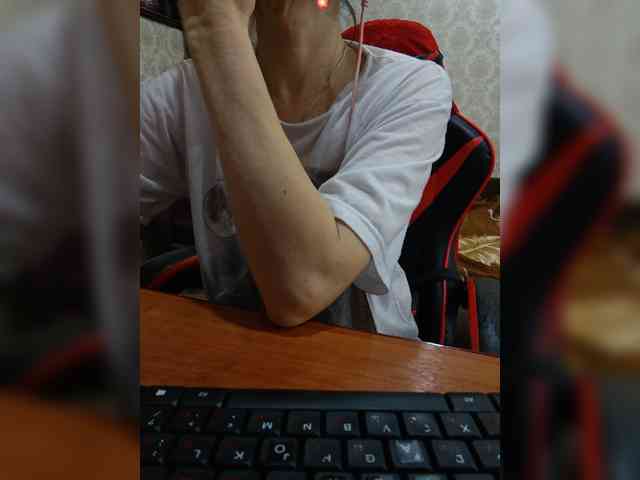 naked_taxi_dispatcher webcam