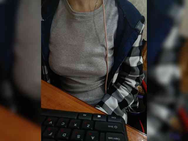 naked_taxi_dispatcher webcam